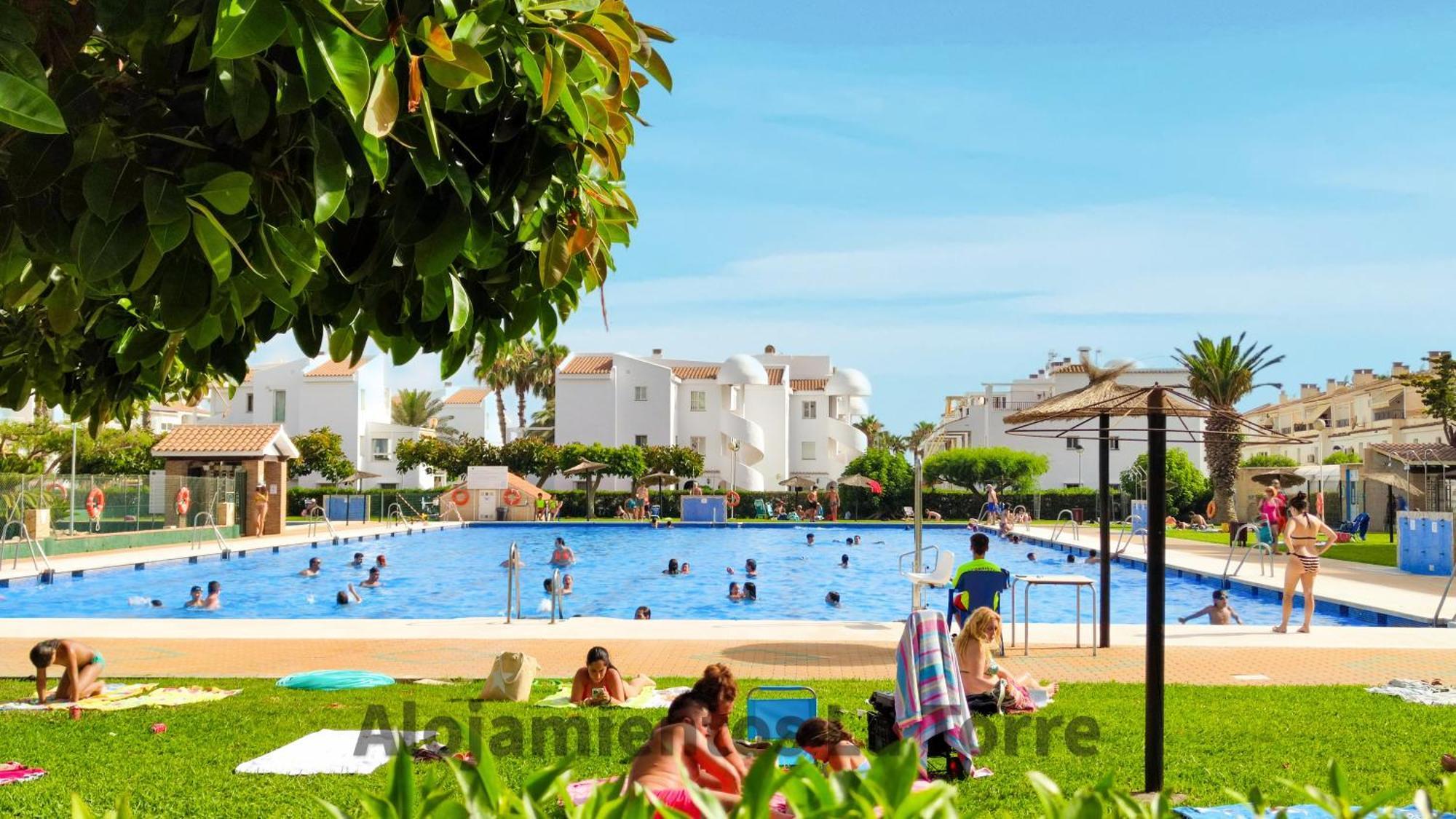 Laguna Beach Premium - Alojamientos La Torre Торрокс-Коста Экстерьер фото